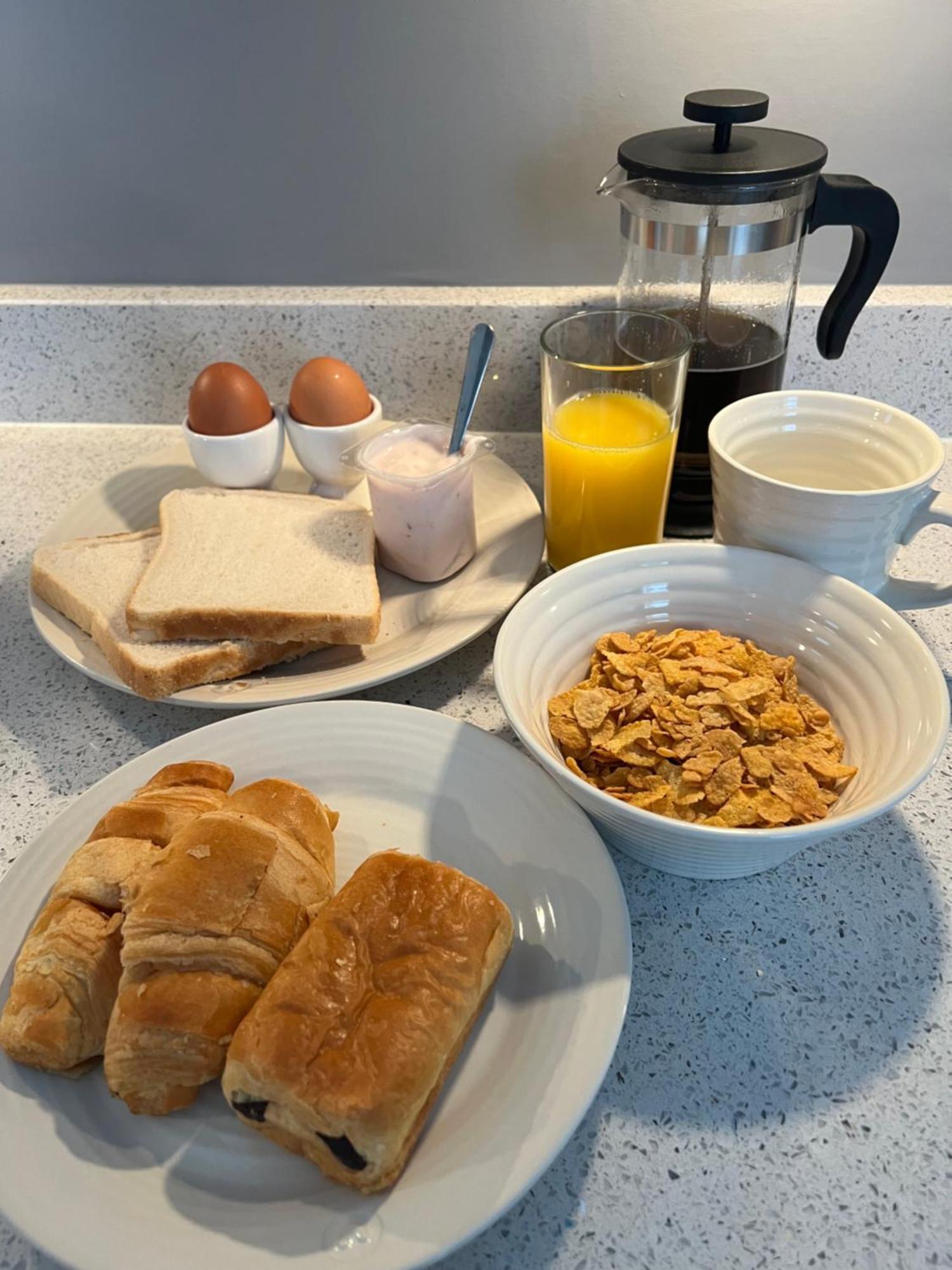 Crewe Apartment - 2 Bed, Free Off Street Parking And Private Garden Edinburgh Ngoại thất bức ảnh