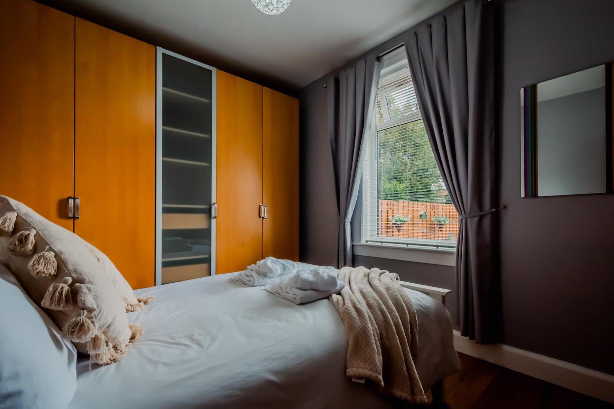 Crewe Apartment - 2 Bed, Free Off Street Parking And Private Garden Edinburgh Ngoại thất bức ảnh