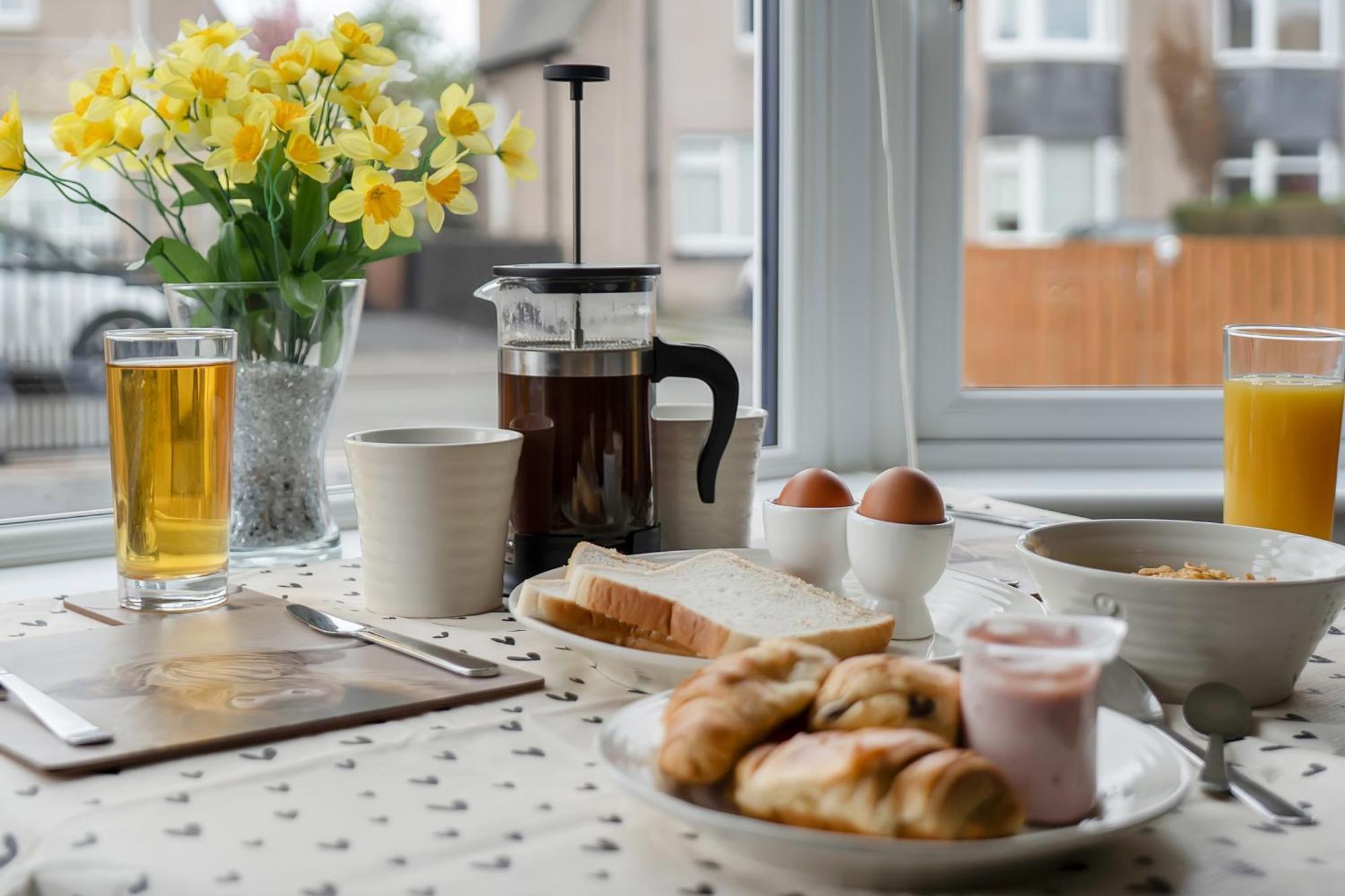 Crewe Apartment - 2 Bed, Free Off Street Parking And Private Garden Edinburgh Ngoại thất bức ảnh