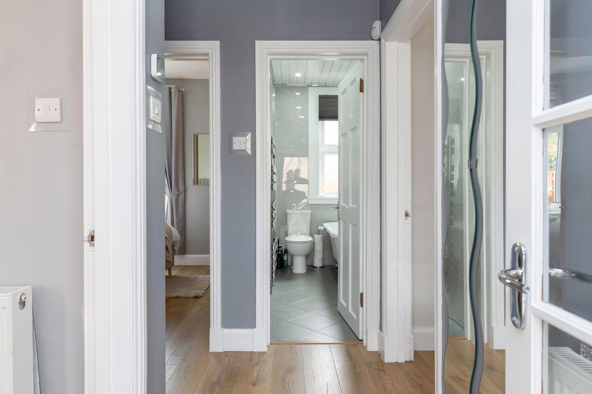 Crewe Apartment - 2 Bed, Free Off Street Parking And Private Garden Edinburgh Ngoại thất bức ảnh
