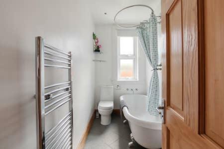 Crewe Apartment - 2 Bed, Free Off Street Parking And Private Garden Edinburgh Ngoại thất bức ảnh